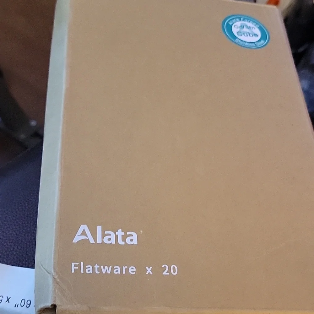 Alata Cube Golden 20 piece forged silverware set stainless steel flatware New